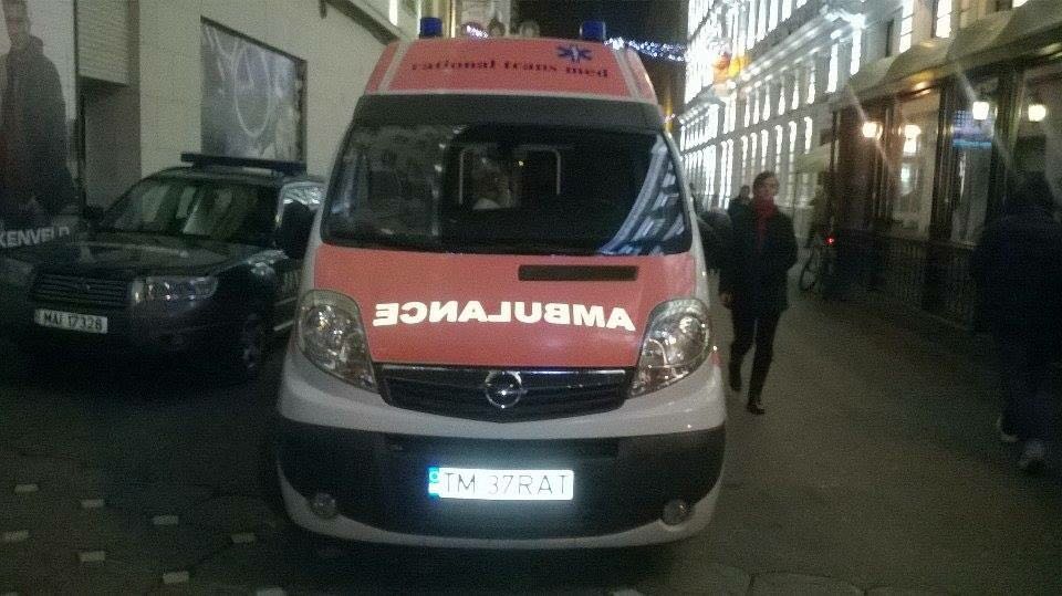 Ambulanță Rational TRANS-MED în timpul unei deplasări